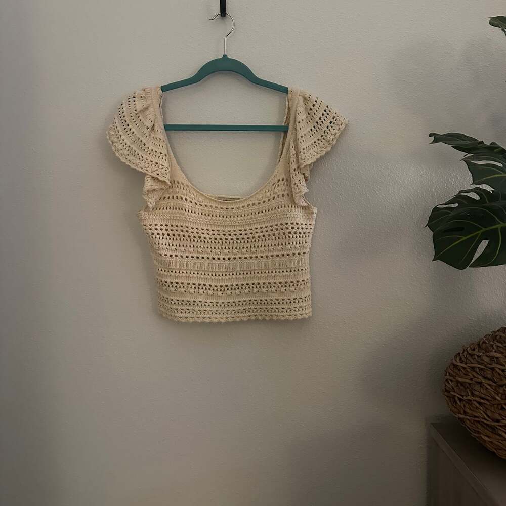 Sincerely Jules Crochet Cream Crop Top‎